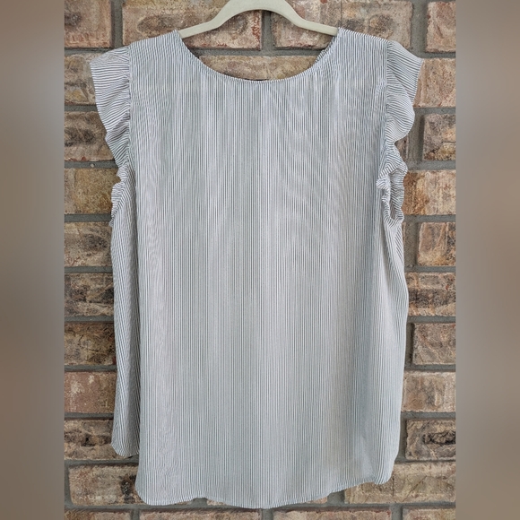 LOFT Black and White Striped Ruffle Blouse With Gold Button Detail - Picture 4 of 4